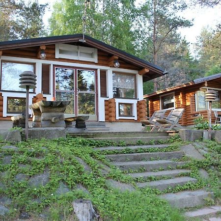 Hotel Hirsimoekki Ja Makuuaitta Karijoki Zewnętrze zdjęcie