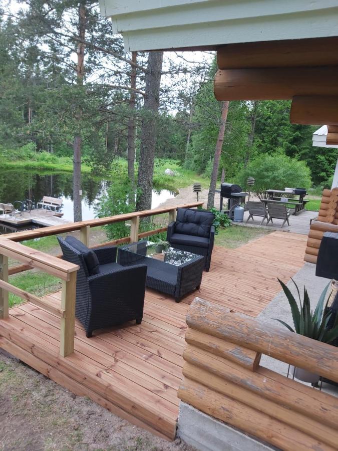 Hotel Hirsimoekki Ja Makuuaitta Karijoki Zewnętrze zdjęcie