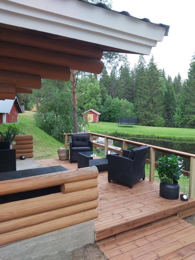 Hotel Hirsimoekki Ja Makuuaitta Karijoki Zewnętrze zdjęcie