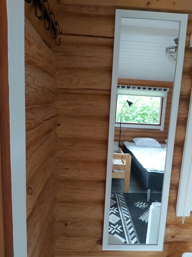 Hotel Hirsimoekki Ja Makuuaitta Karijoki Zewnętrze zdjęcie